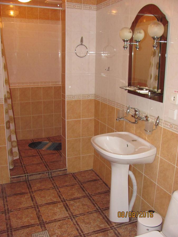 Hotel Vinnytsia Sawoy Exteriör bild